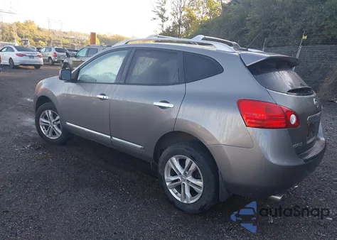 2013 Nissan Rogue Sv z USA, uszkodzony, nr VIN JN8AS5MV4DW622674